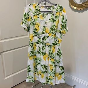 Cute Loft dress Summer Lemon print. Size 10 Pristine condition